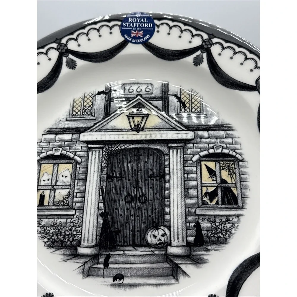 Royal Stafford England Halloween Haunted Home Jack O'Lantern Dinner Plates 4‎